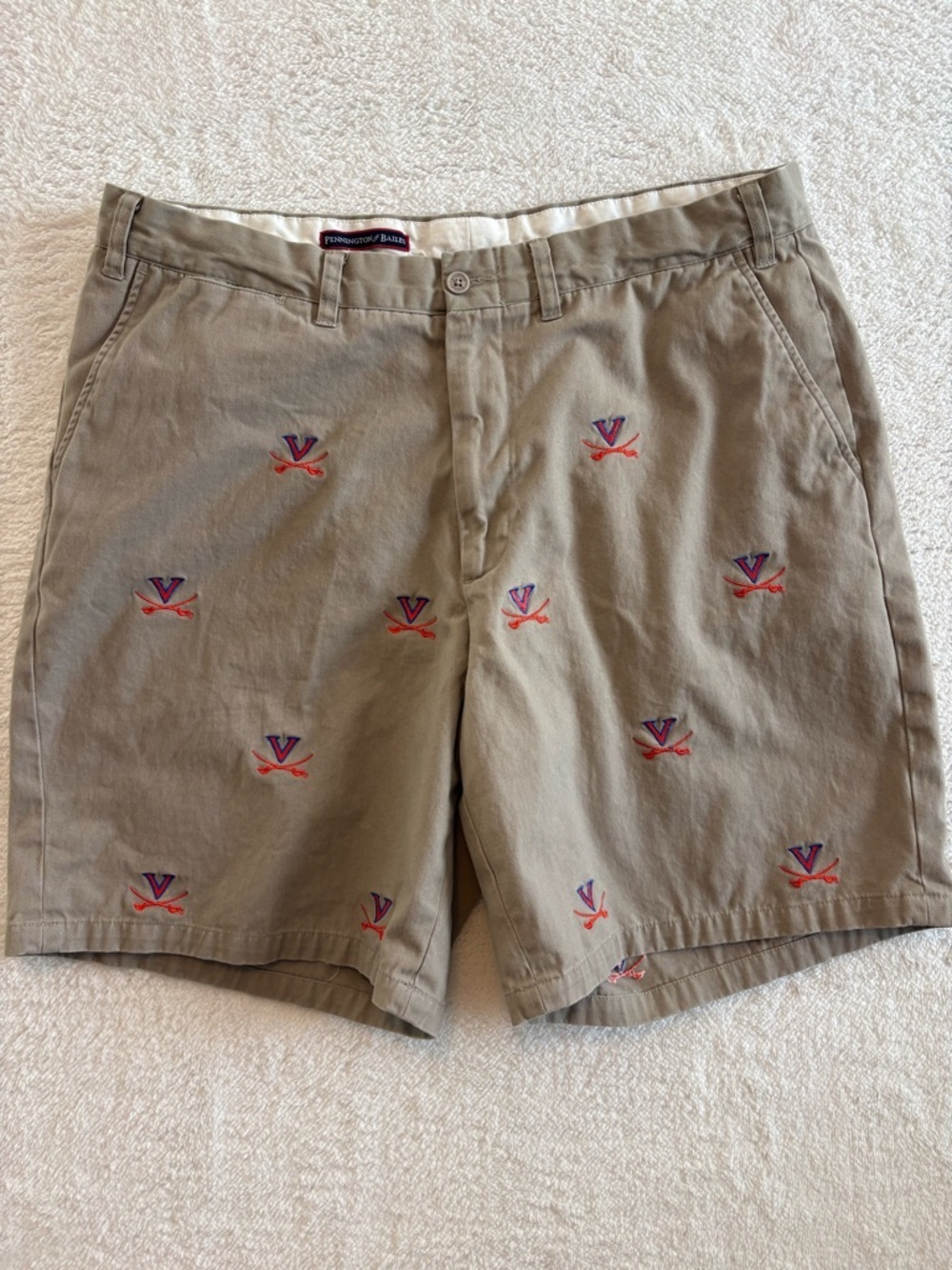 Pennington & Bailes Virginia Cavaliers Gameday Embroidered Stadium Shorts Sz. 38